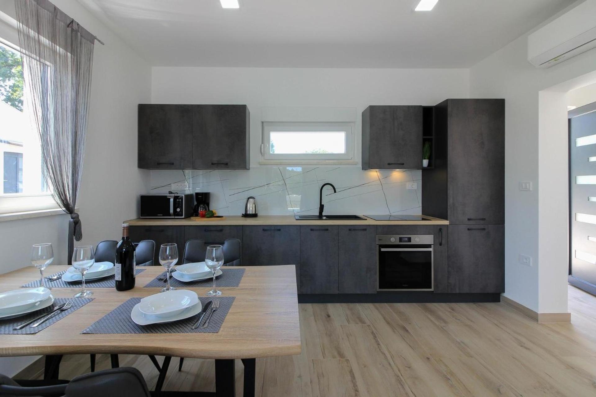 Ferienhaus Mit Privatpool Fuer 4 Personen Ca 60 Qm In Sisan, Istrien Suedkueste Von Istrien Екстериор снимка
