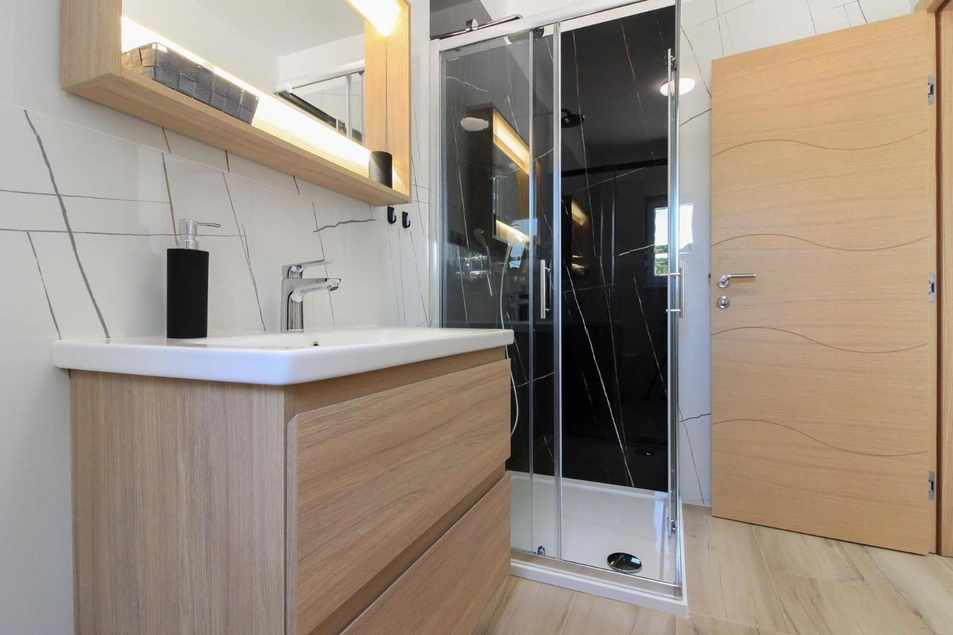 Ferienhaus Mit Privatpool Fuer 4 Personen Ca 60 Qm In Sisan, Istrien Suedkueste Von Istrien Екстериор снимка