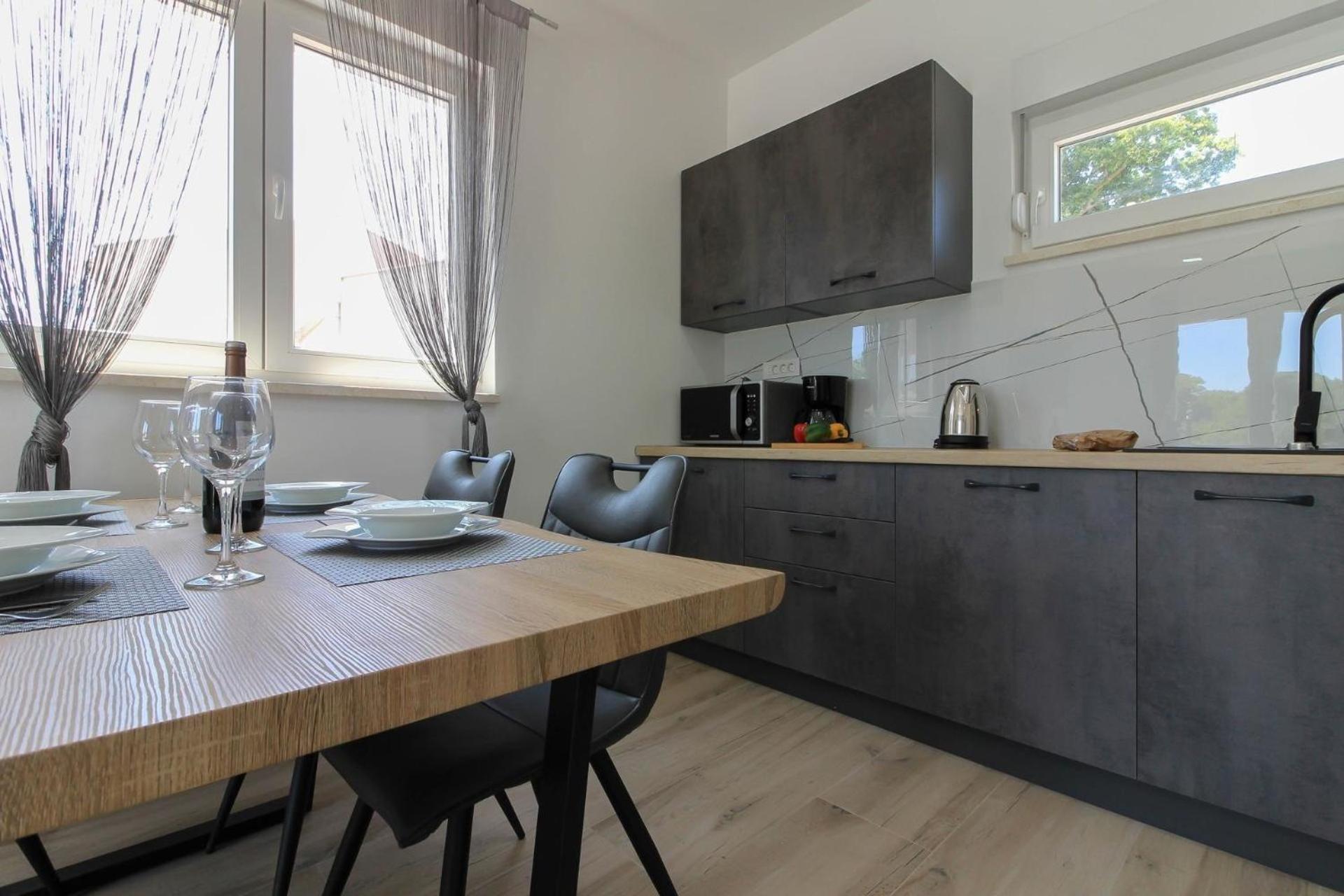 Ferienhaus Mit Privatpool Fuer 4 Personen Ca 60 Qm In Sisan, Istrien Suedkueste Von Istrien Екстериор снимка
